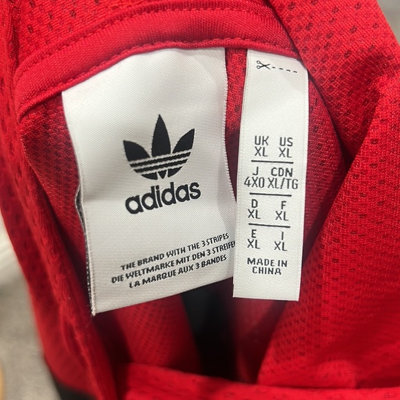 ADIDAS PULLOVER HOODIE,POCKETS, DRAWSTRING HOODIE SIZE XL - Picture 6 of 6